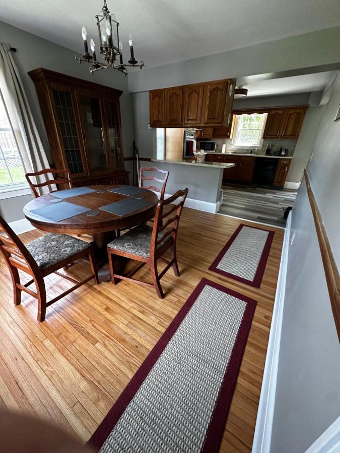 Cute Cape Cod Style Home Pittsfield Eksteriør bilde